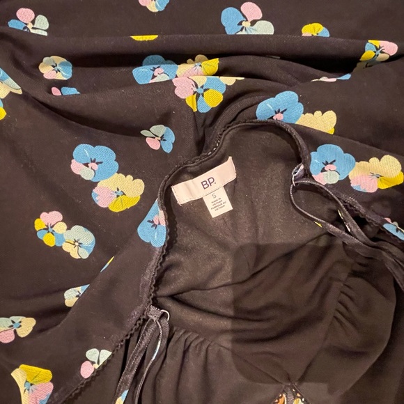 Dress ✨ - Picture 3 of 3